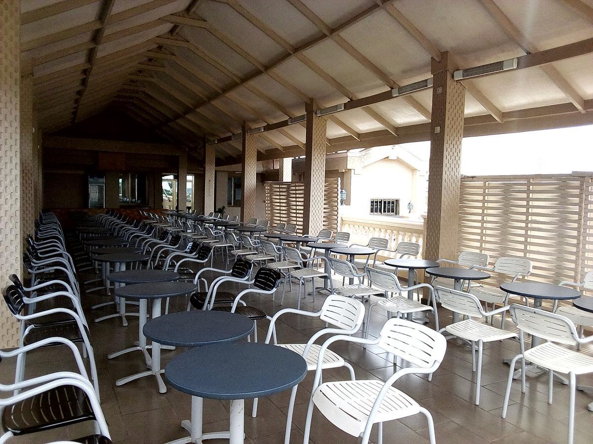 Hotel Saint Thomas Lome Bagian luar foto
