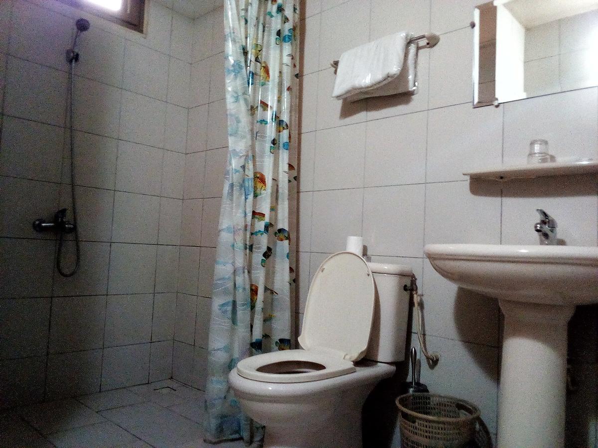 Hotel Saint Thomas Lome Bagian luar foto