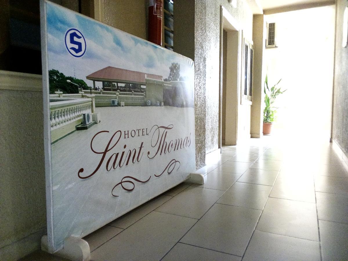 Hotel Saint Thomas Lome Bagian luar foto